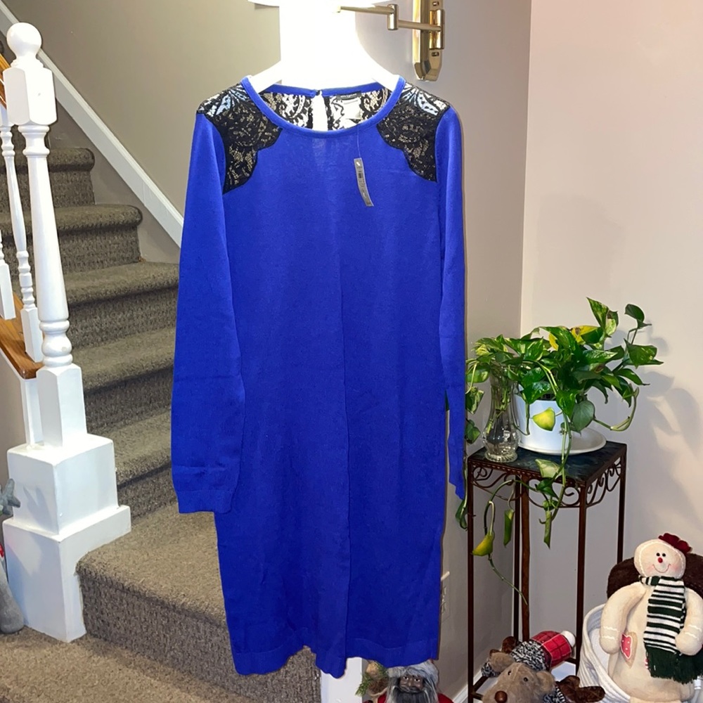 Cute dress for your holiday party or date night 🥳